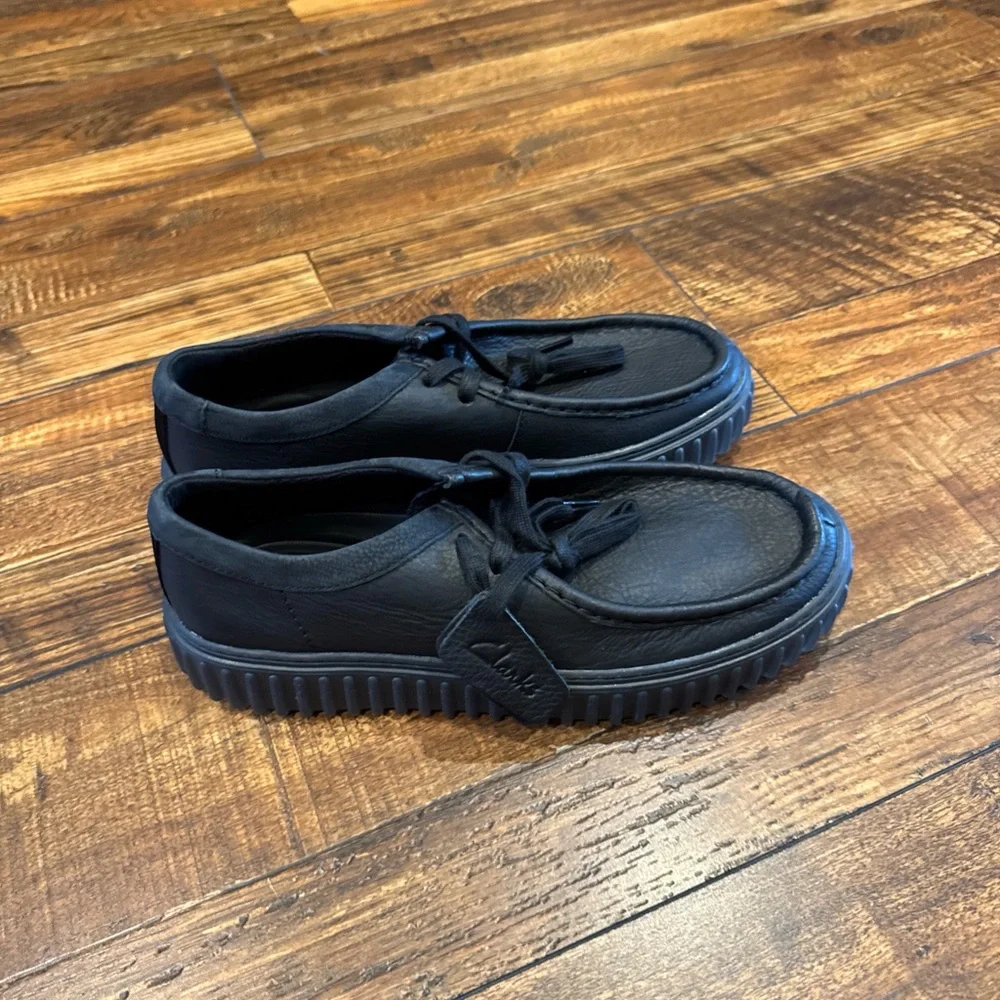 Clarks stylish black